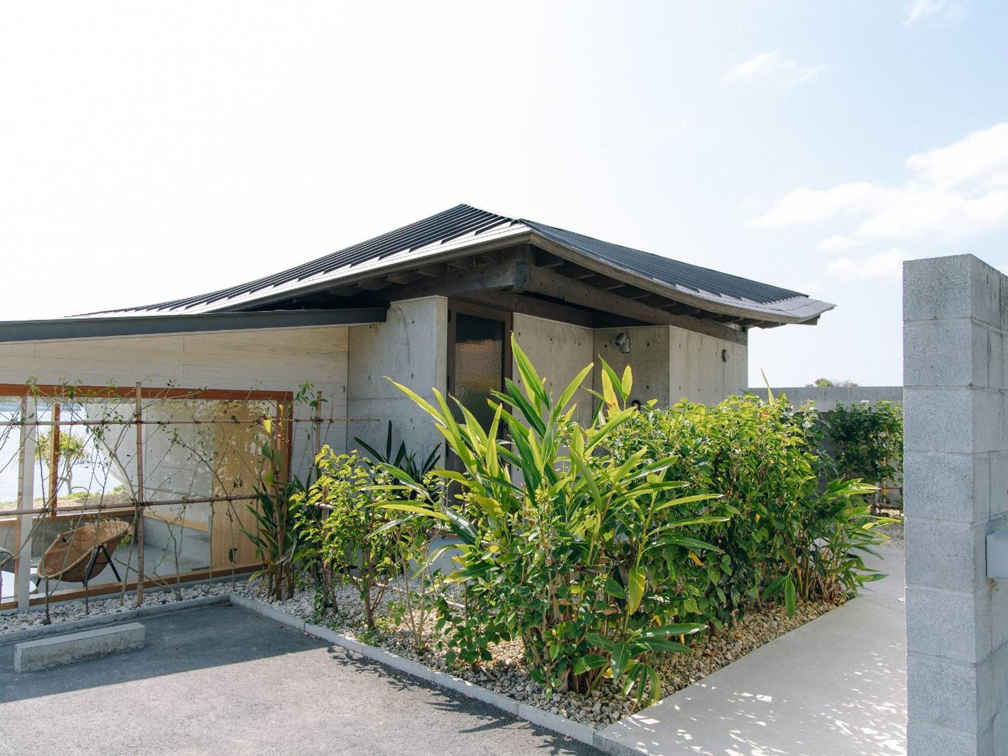 Denpaku The Beachfront Mijora Amami Bagian luar foto